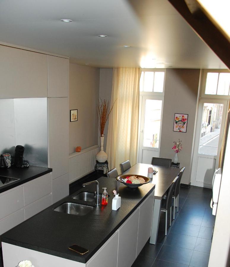 Iconique Bv Appartement In Hartje Ieper Bagian luar foto